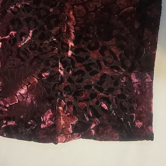 Venus Crushed Velvet Top - Picture 7 of 7